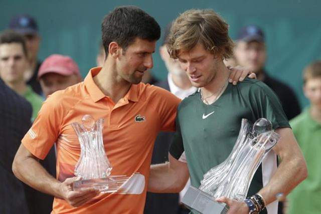 直在努力提 直在努力提